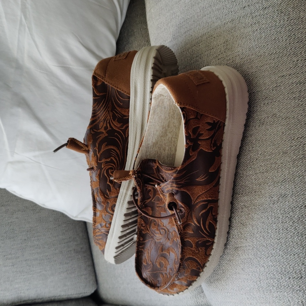 Hey dude shoes-Never worn
